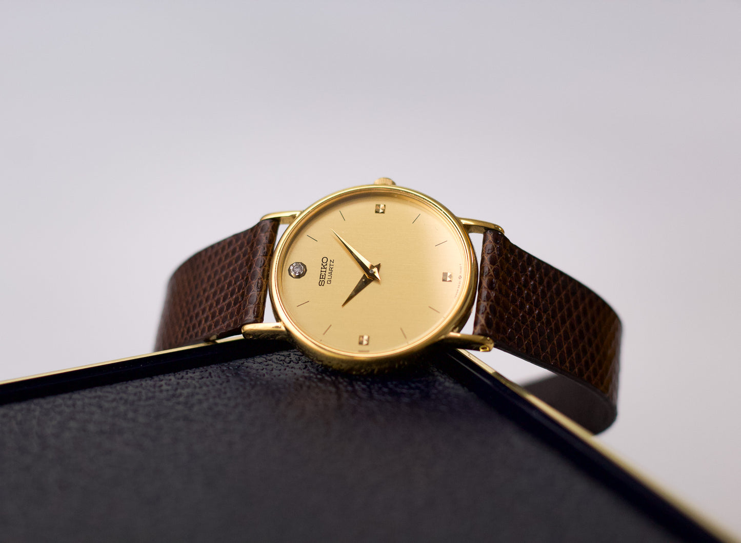 [Near Mint] 1985 Seiko Quartz Golden Gemstone Dial Men's Wrist-Watch W/Box