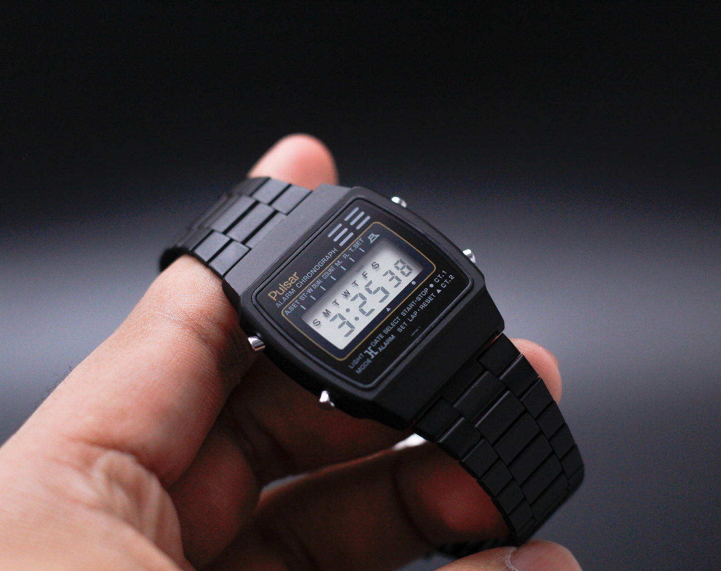1991 Pulsar Quartz Alarm-Chronograph PVD Black Case Men's Wrist-Watch