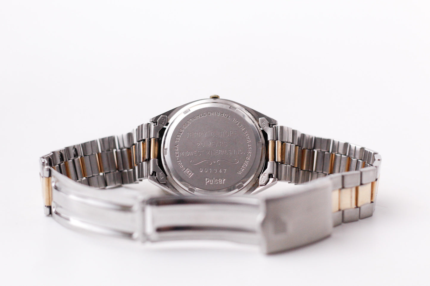 1991 Pulsar Quartz Straight Grain Golden Dial Two Tone Case Men's Wrist-Watch