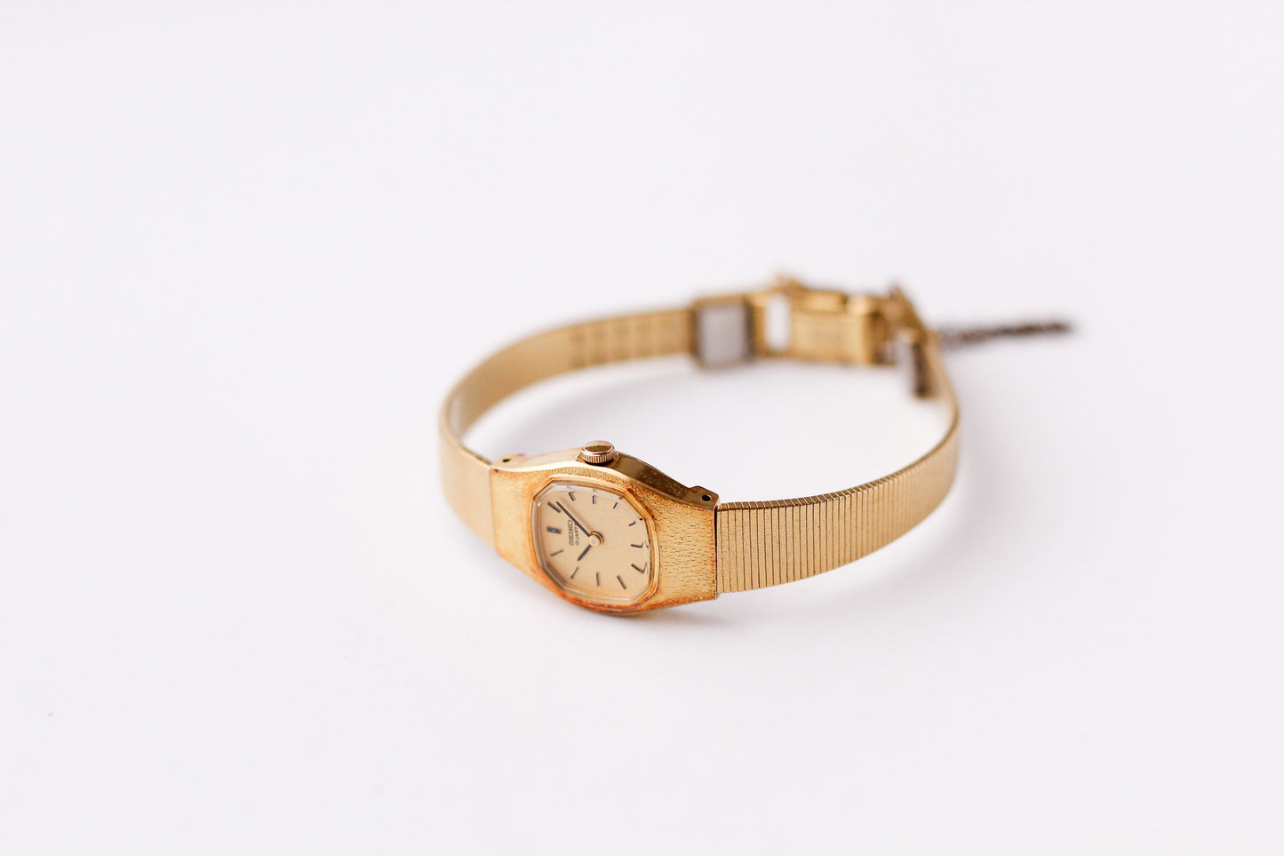 1983 Seiko Quartz Straight Grain Golden Dial Ladies' Wrist-Watch