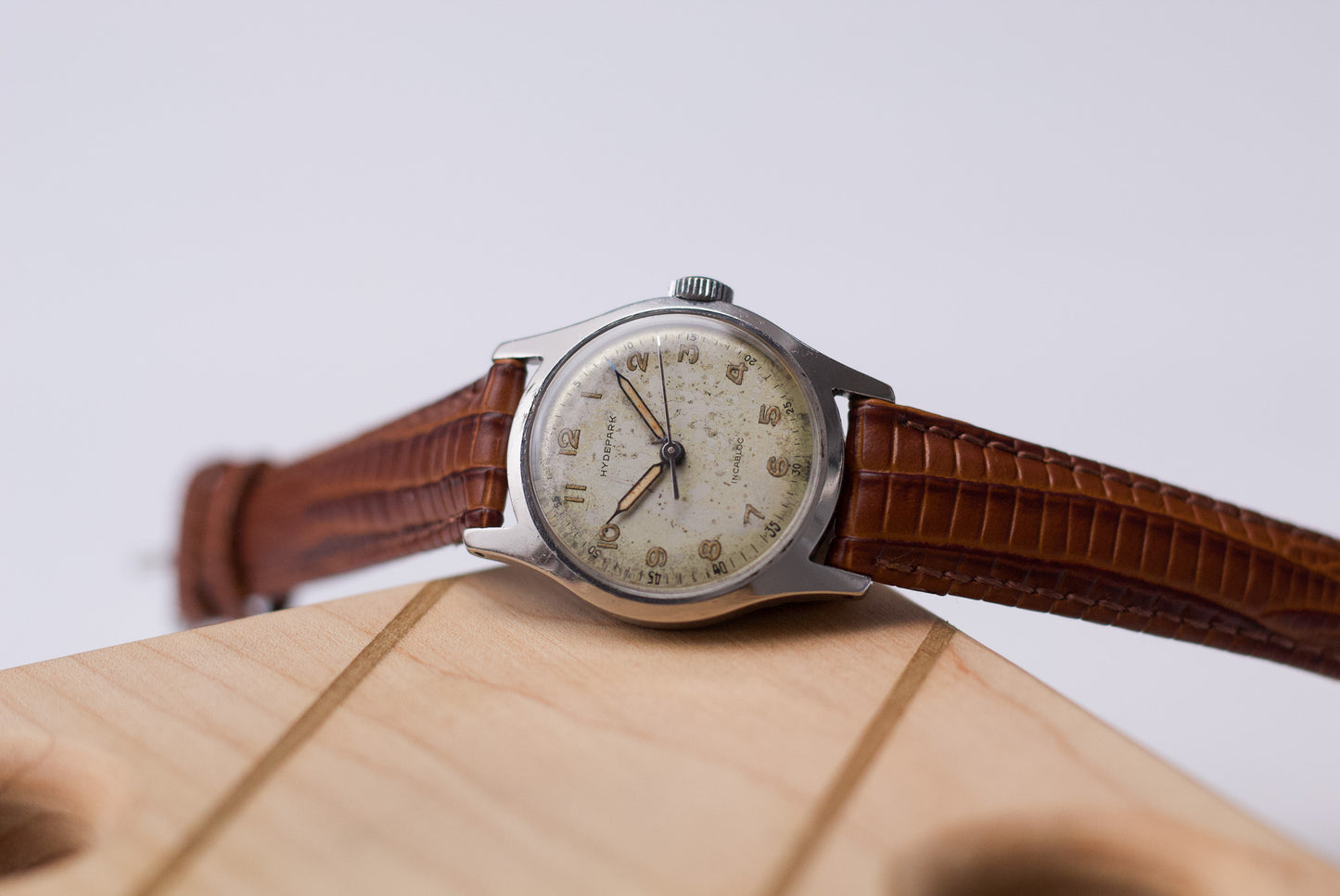 [Serviced] 1950s Hydepark Military Style Dial Men's Wrist-Watch