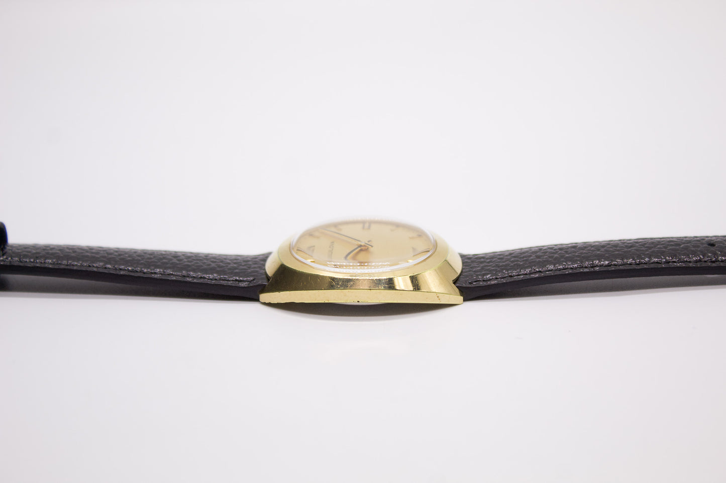 [Serviced] 1970s Bulova Mechanical Golden Birch Bark Textured Dial Men's Wrist-Watch