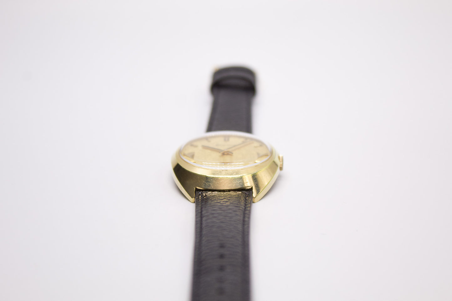 [Serviced] 1970s Bulova Mechanical Golden Birch Bark Textured Dial Men's Wrist-Watch