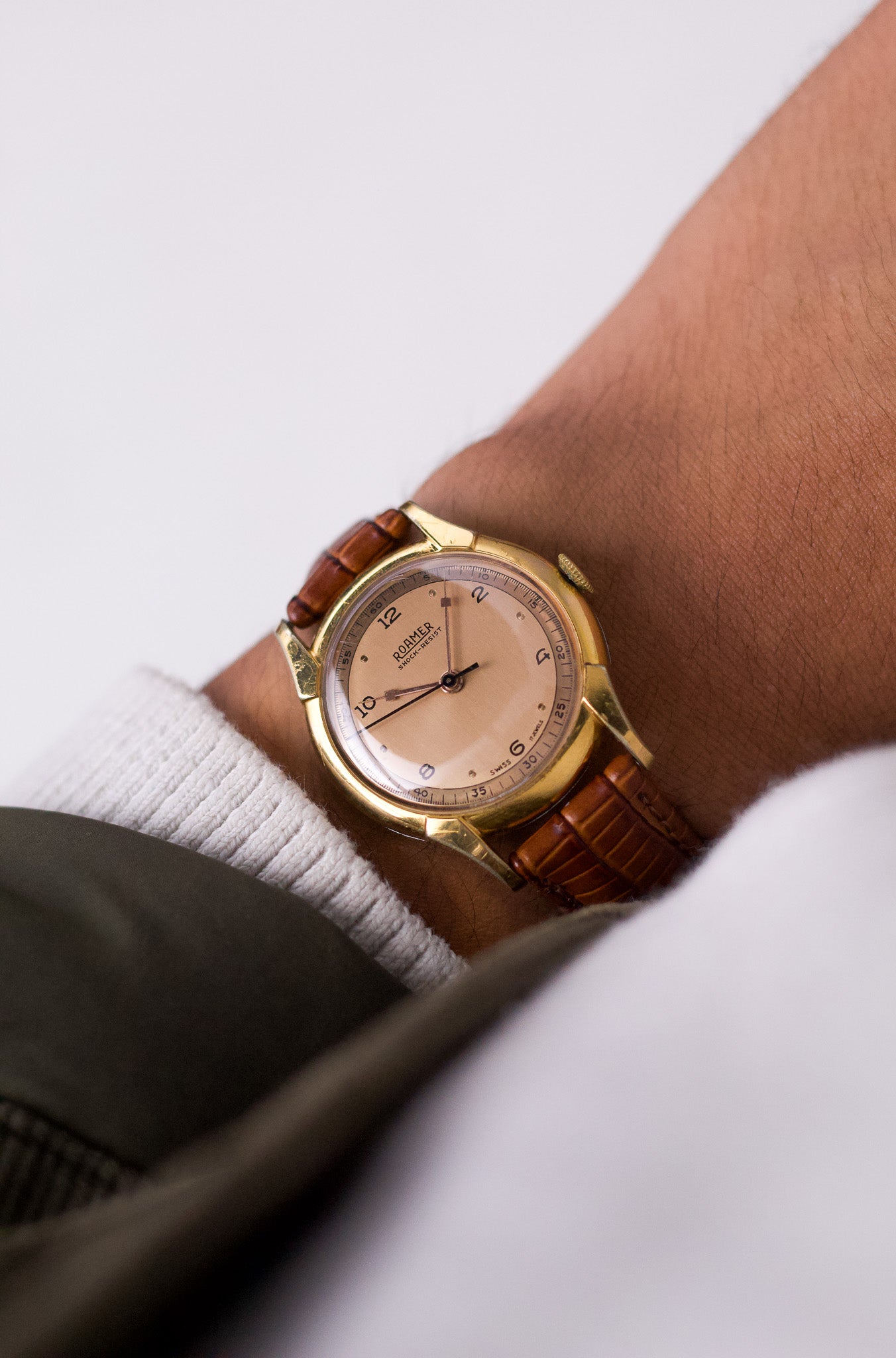 [Serviced] 1950s Roamer Copper Straight Grain Dial Men's Mechanical Wrist-Watch