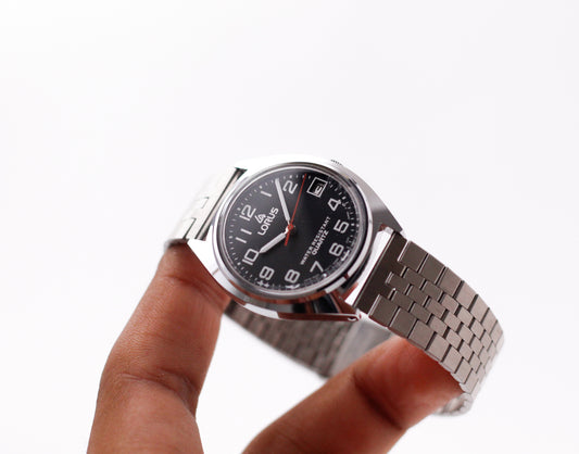 1990s Lorus Quartz Matte Black Arabic Dial Men's Wrist-Watch