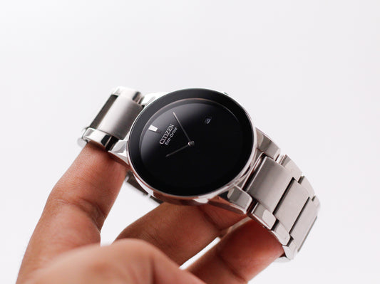 2000s Citizen Eco-Drive Jet-Black Dial Men's Wrist-Watch
