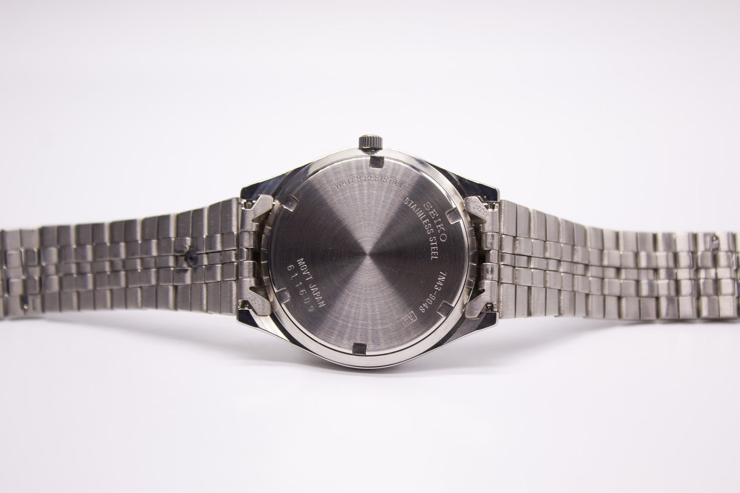 [New Old Stock] 1996 Seiko Quartz Straight Grain Dial Men's Wrist-Watch W/Box