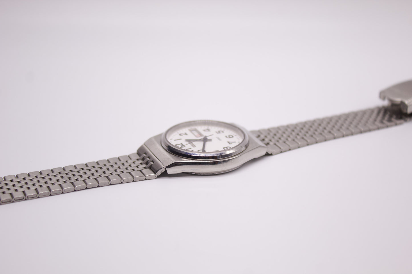 2000 Seiko Spirit Quartz Railway Dial Men's Wrist-Watch