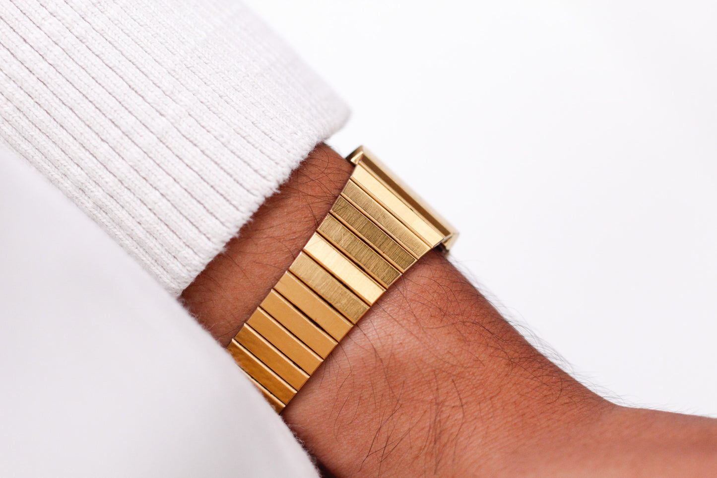 1986 Seiko Quartz Tank Straight Grain Golden Dial Men's Wrist-Watch