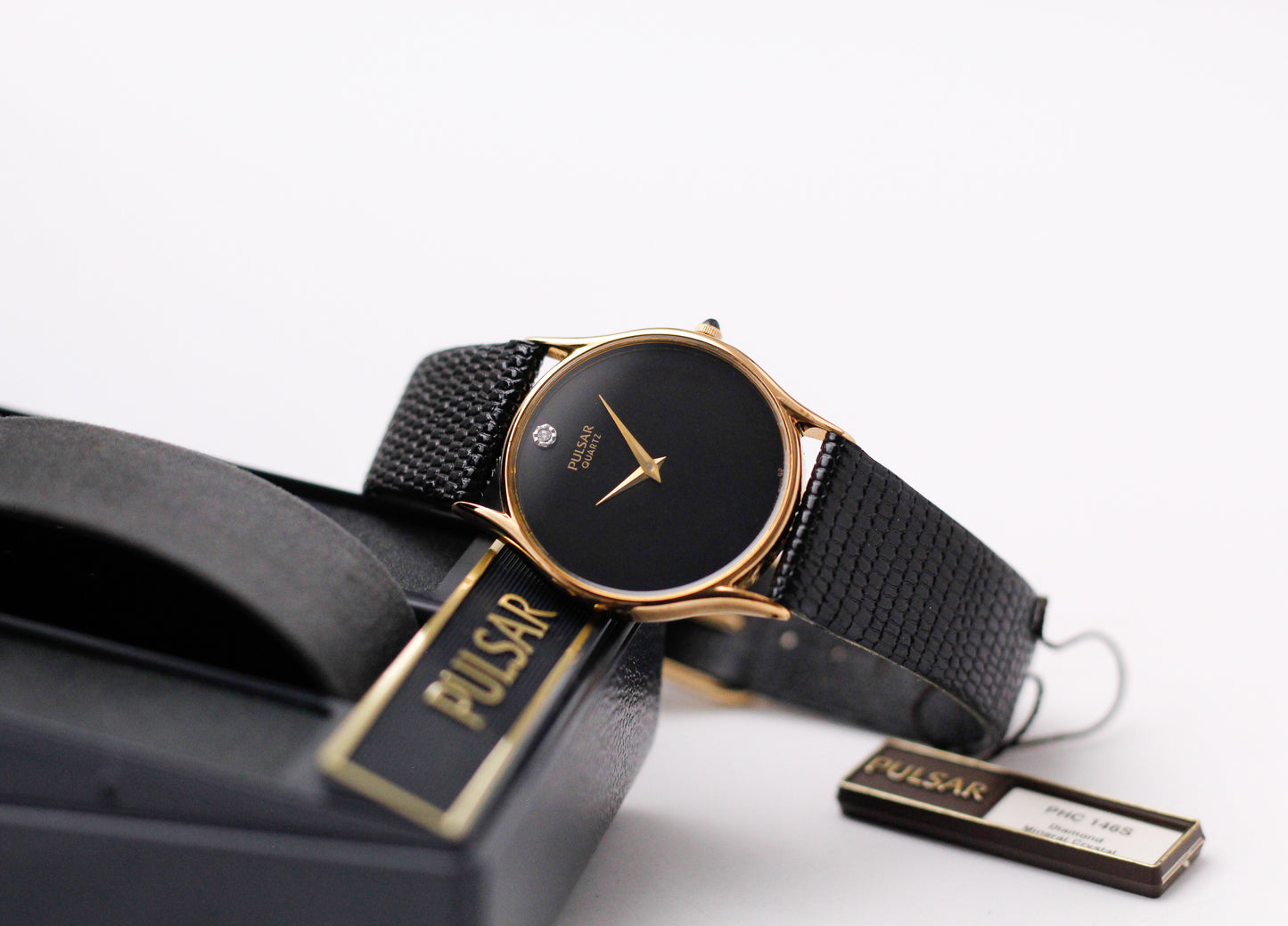 [Near Mint] 1997 Pulsar Quartz Inky Black Gemstone Dial Men's Wrist-Watch W/Box & Tag
