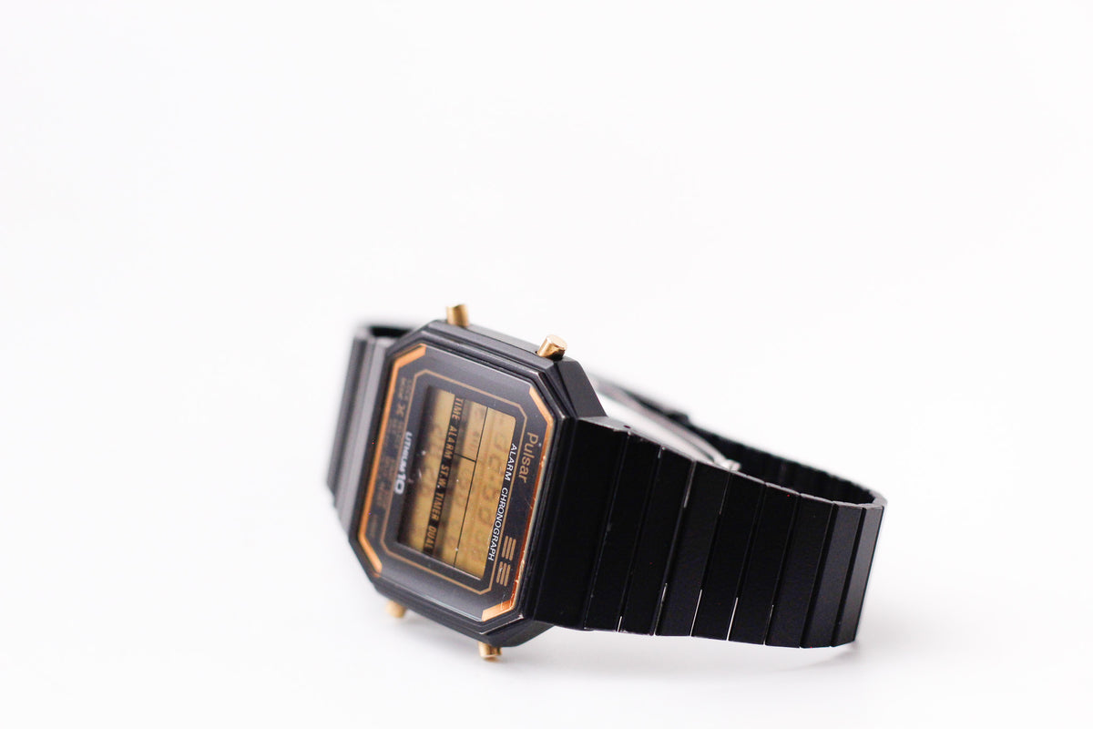 1996 Pulsar Quartz Digi Alarm-Chrono Men's Wrist-Watch