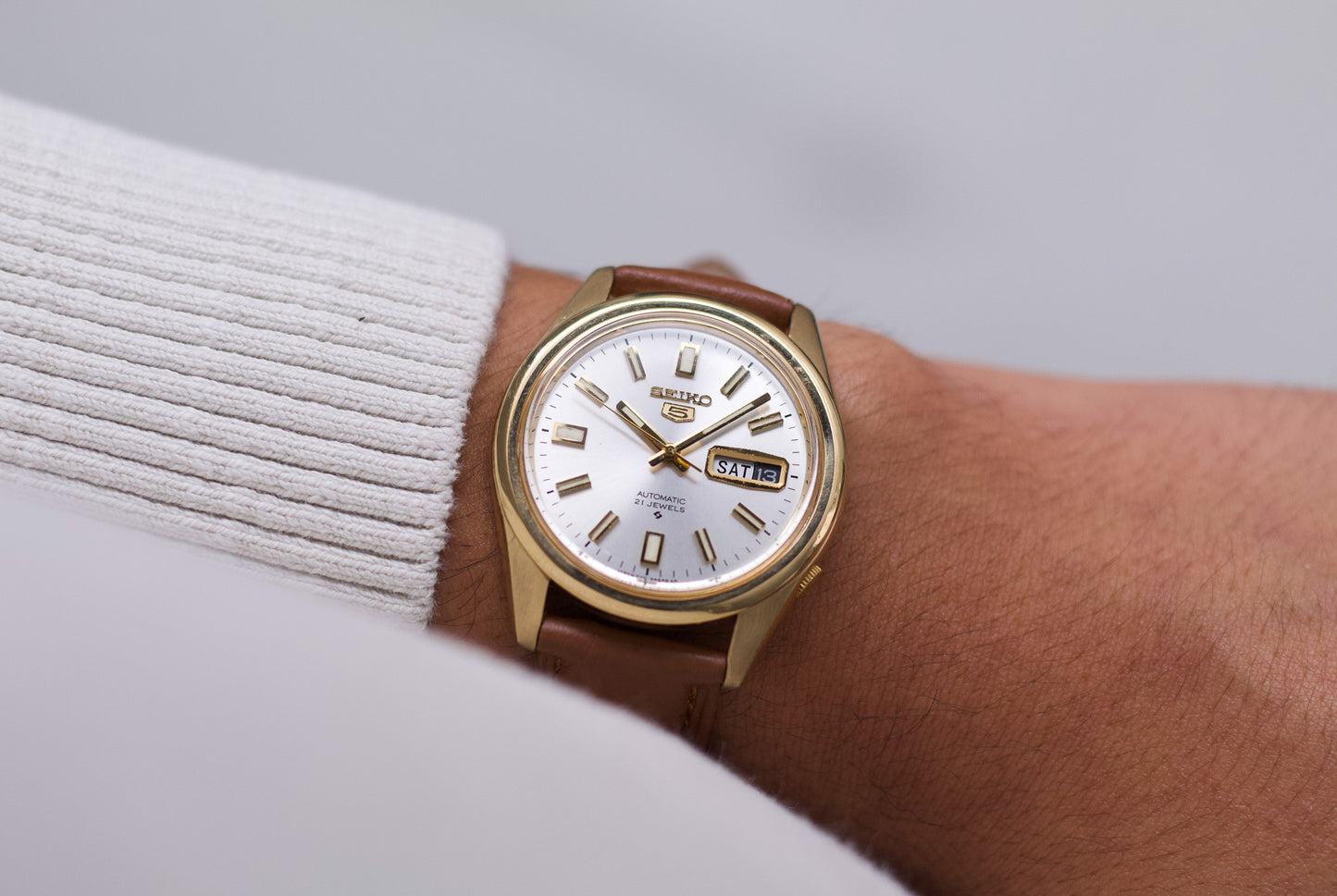 [Serviced] 1968 Seiko 5 Silver Sunburst Dial Men's Wrist-Watch