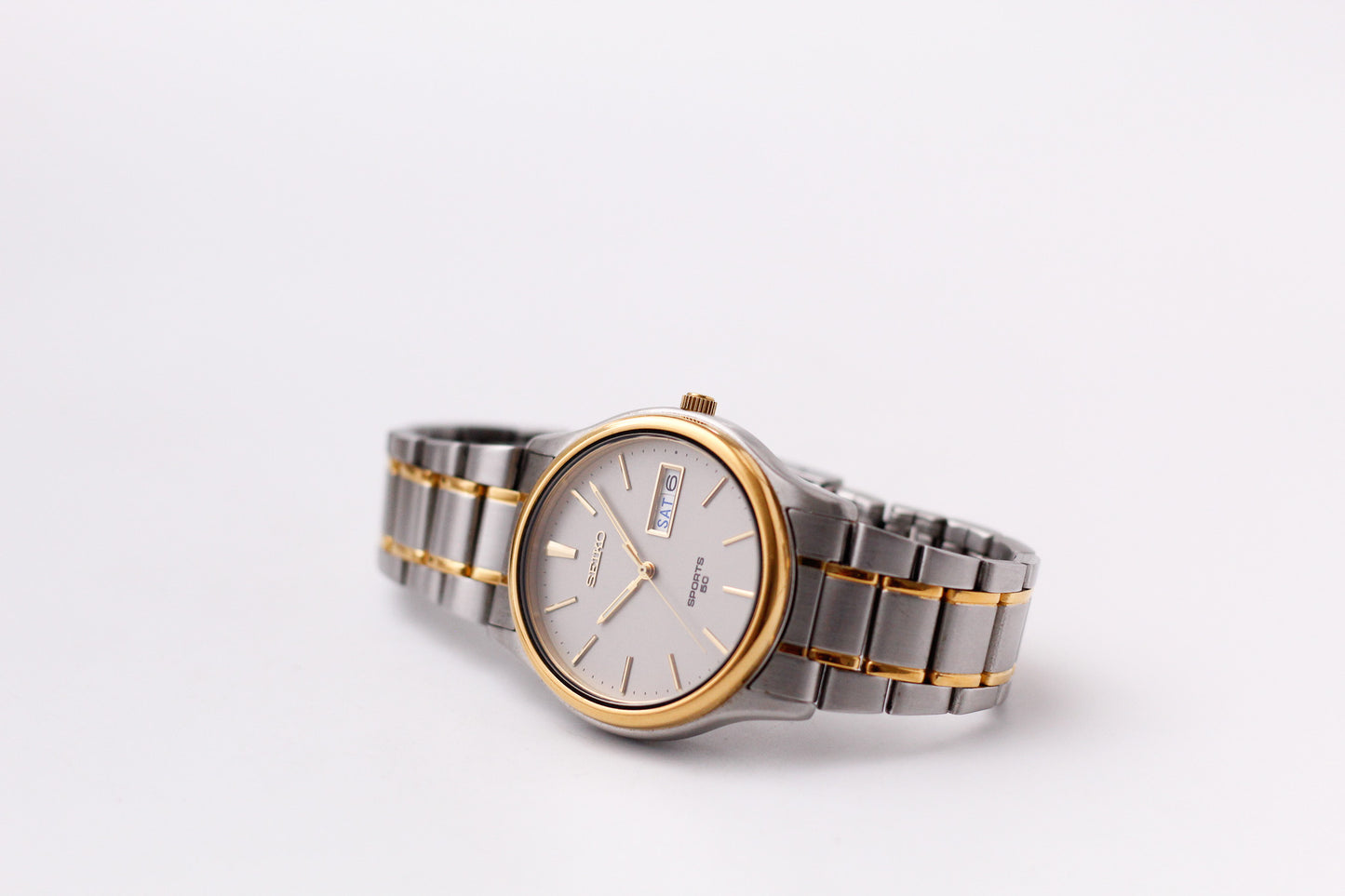 1995 Seiko Quartz Sports 50 Straight Grain Gray Dial Two Tone Case Men's Wrist-Watch