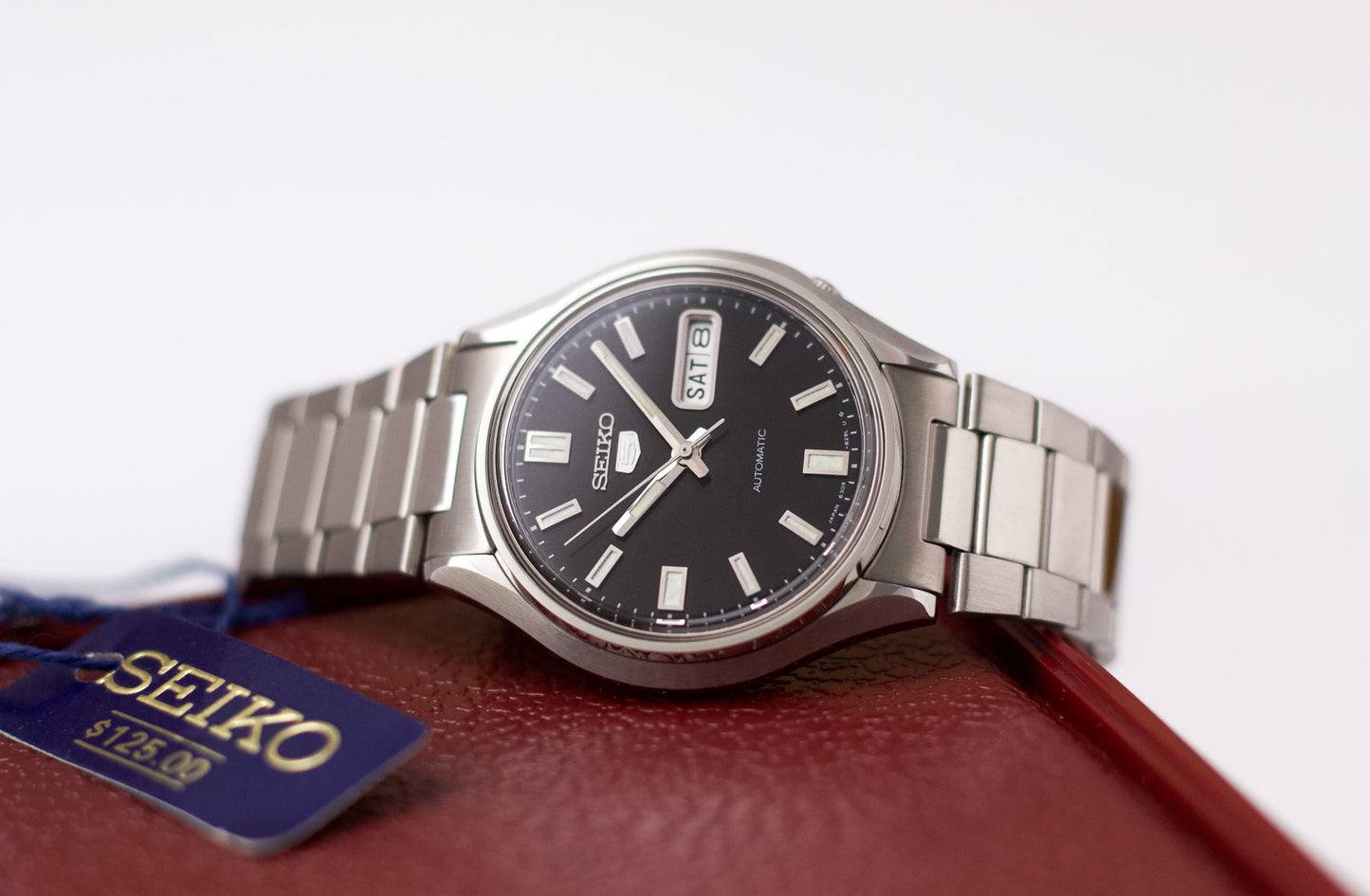 [New Old Stock] 1981 Seiko 5 Automatic Black Dial Men's Wrist-Watch W/Box & Tag