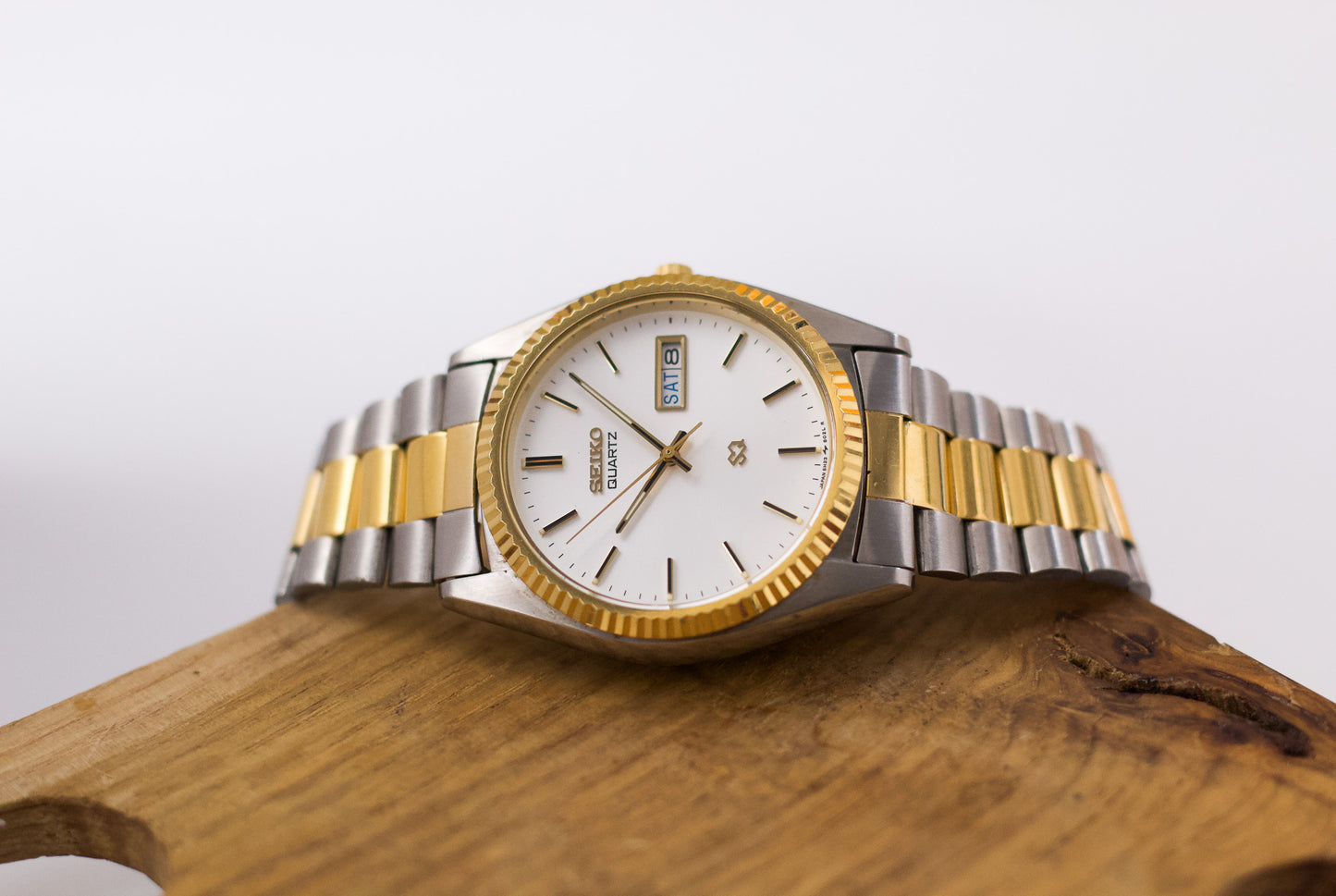 1996 Seiko Baby Day-Date Silver Sunburst Two Tone Men's Wrist-Watch