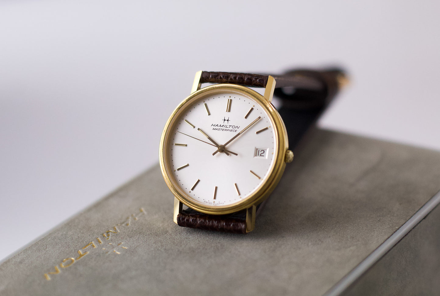 1990s Hamilton Masterpiece Quartz Silversunburst Dial Men's Wrist-Watch W/Box And Papers