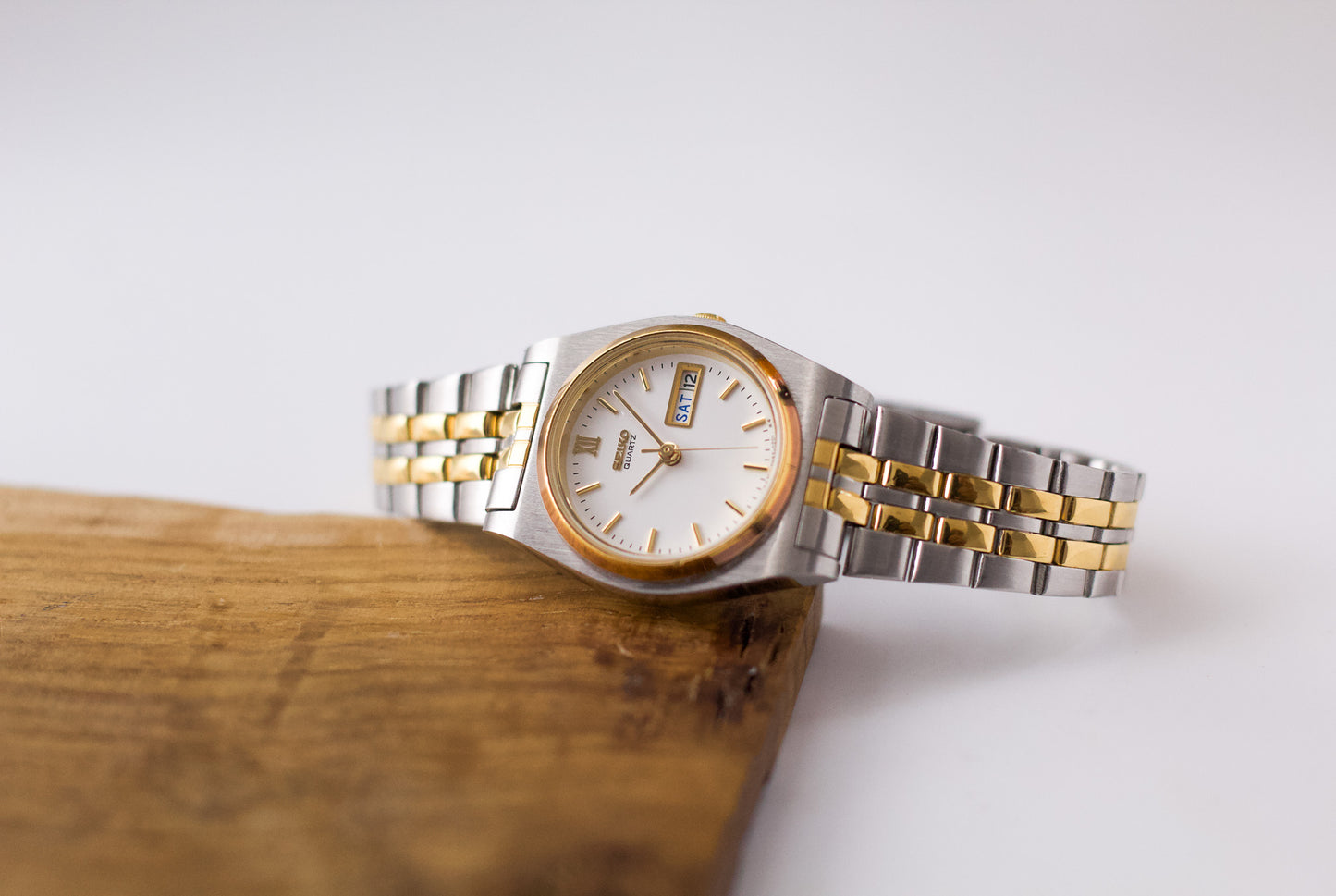 1996 Seiko Quartz Stark White Dial Two Tone Lady's Wrist-Watch