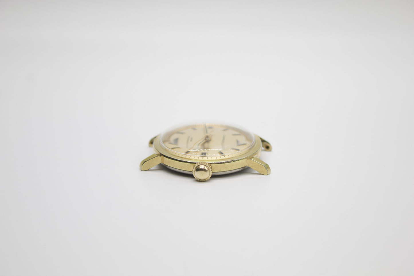 [Serviced] 1960s Caravelle Mechanical Cream Golden Dial Men's Wrist-Watch