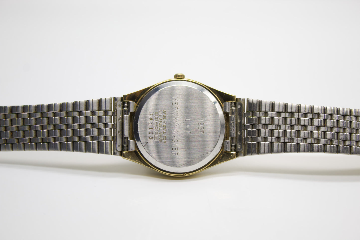 1980 Seiko SQ Cross Grain Textured Golden Dial Men's Wrist-Watch W/Box & Tag