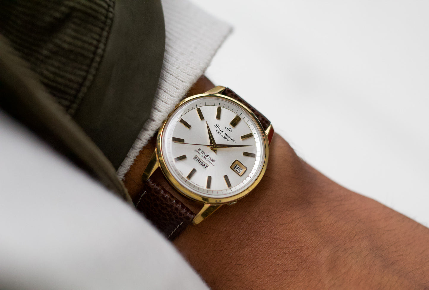 [Serviced] 1964 Seikomatic Silver Sunburst Dial Men's Wrist-Watch