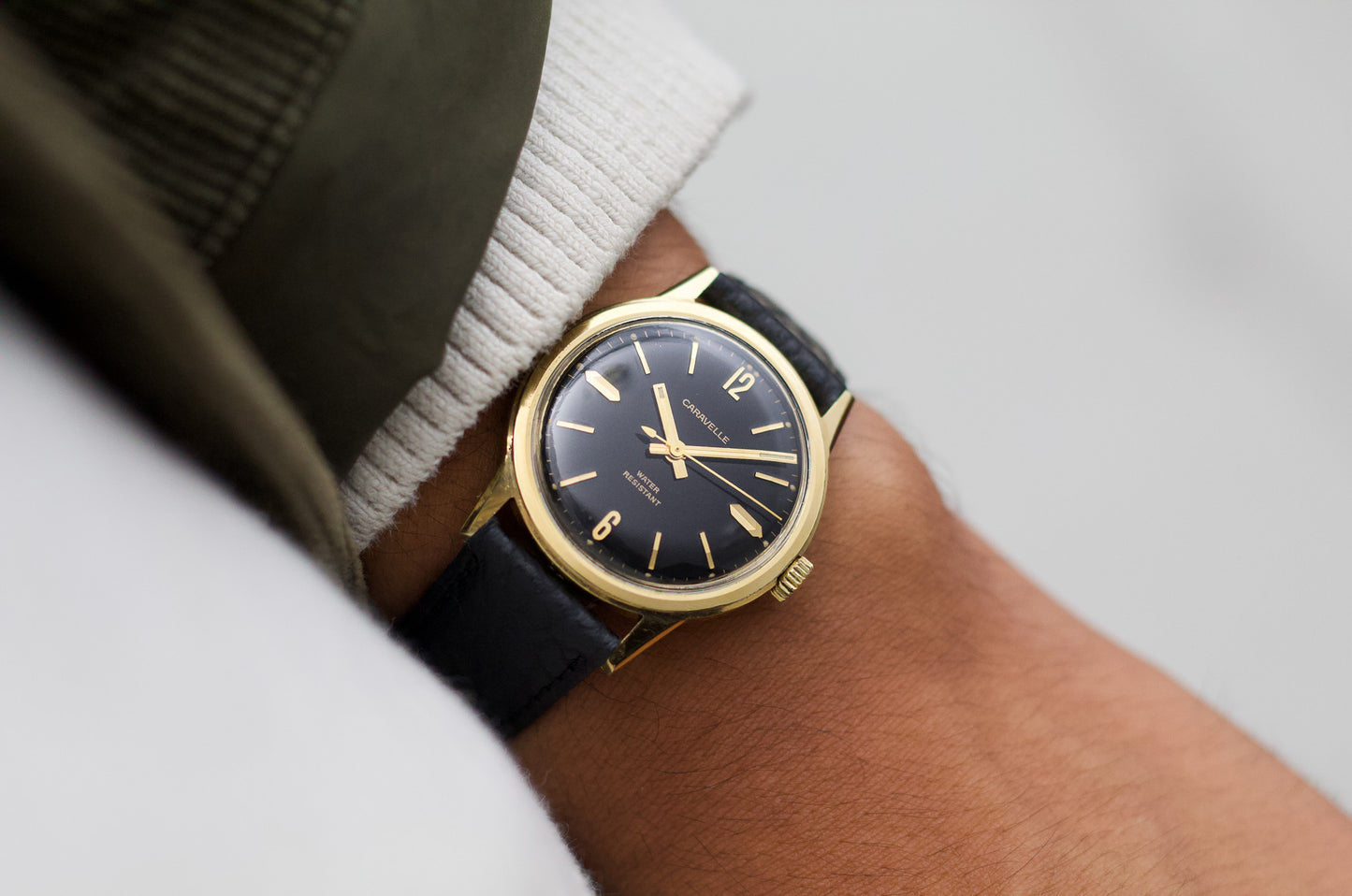 [Serviced] 1960s Bulova Caravelle Inky Black Dial Men's Mechanical Wrist-Watch