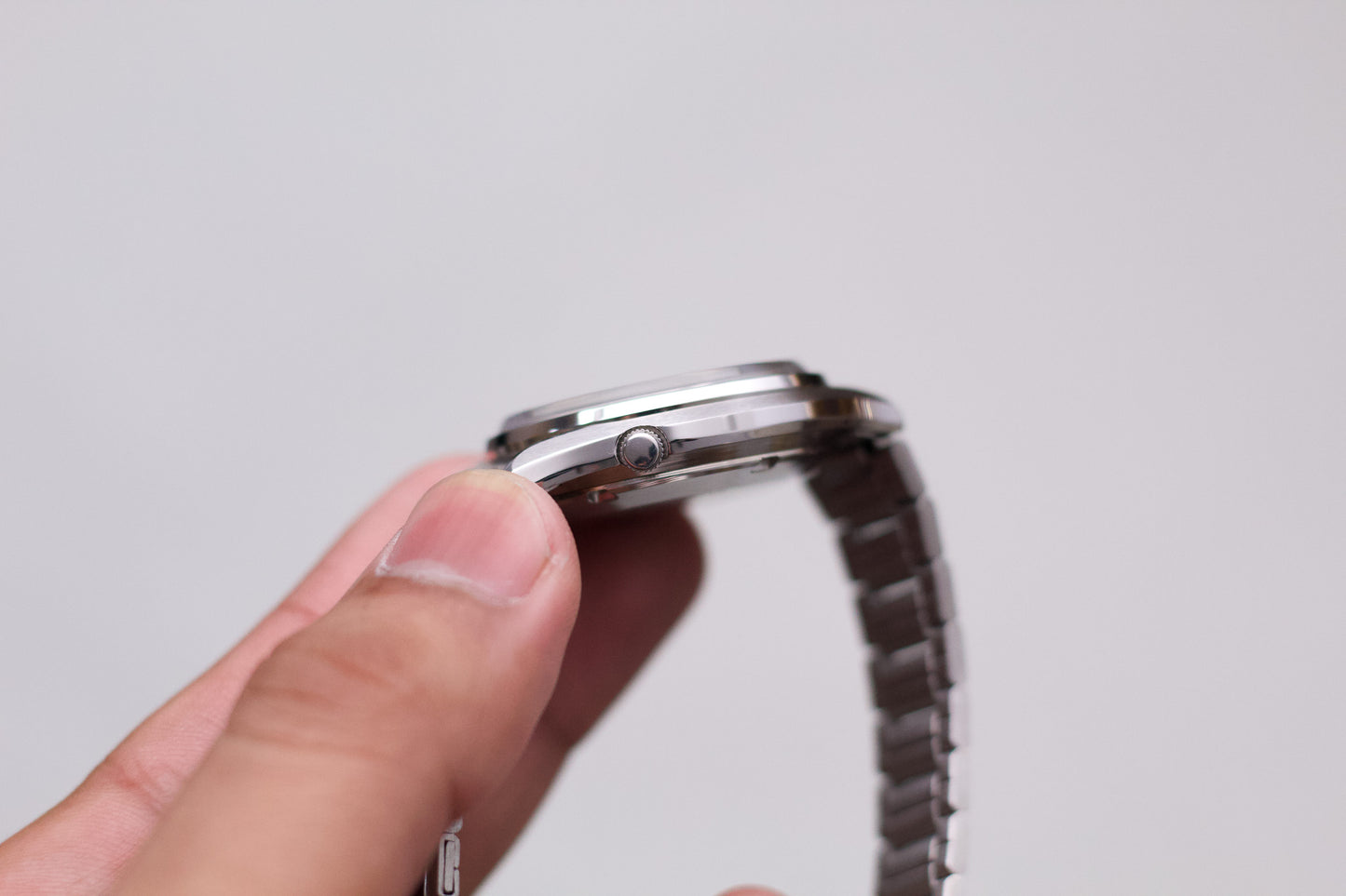 [New Old Stock] 1981 Seiko 5 Automatic Black Dial Men's Wrist-Watch W/Box & Tag