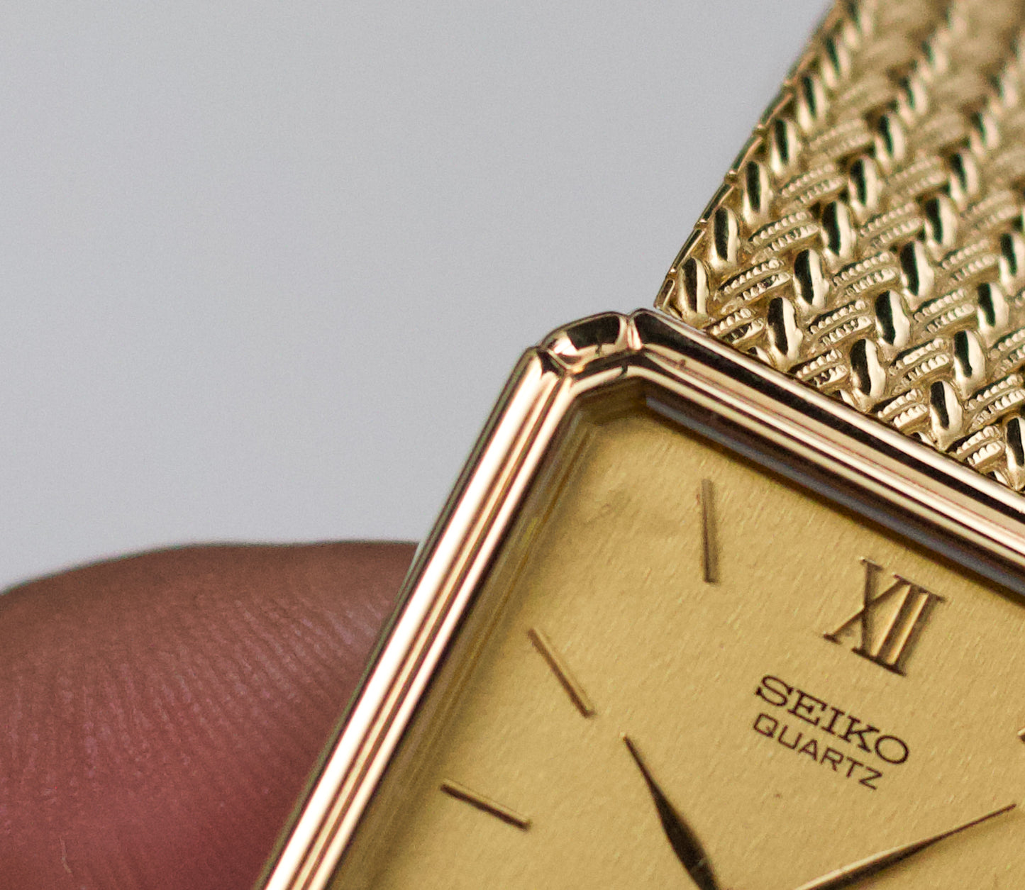 1987 Seiko Quartz Golden Tank  'Sample' Variant  Men's Wrist-Watch