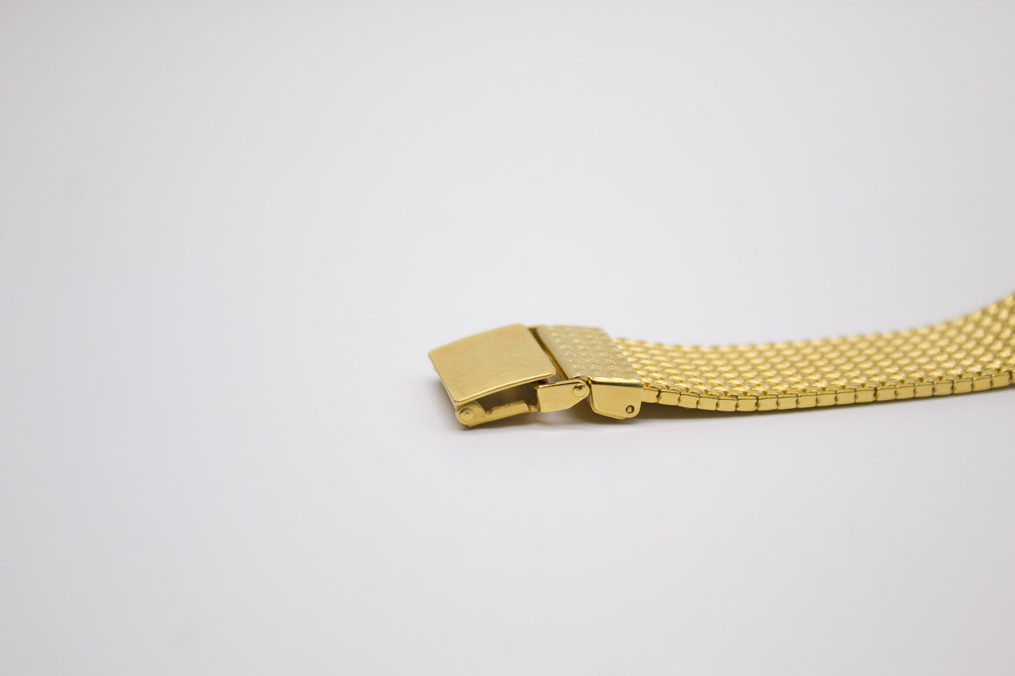 1987 Seiko Quartz Golden Tank  'Sample' Variant  Men's Wrist-Watch