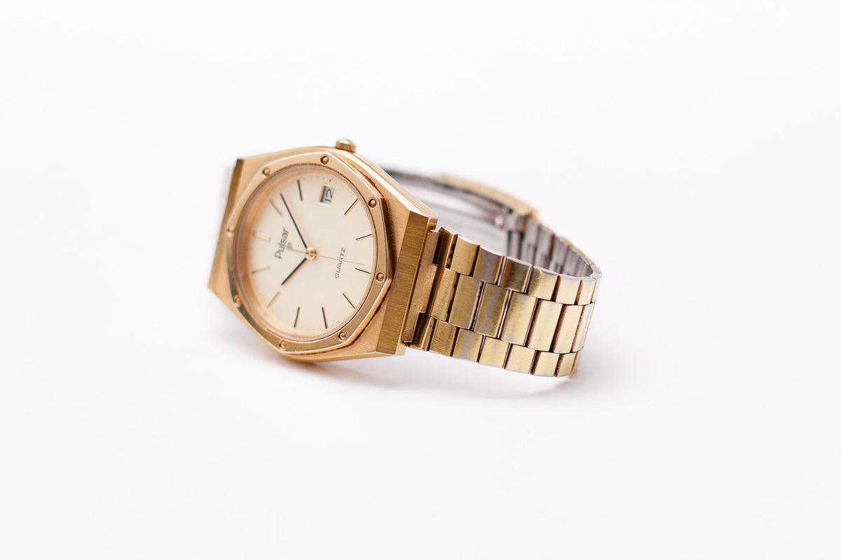 1982 Pulsar Quartz Straight Grain Golden Dial Men's Wrist-Watch