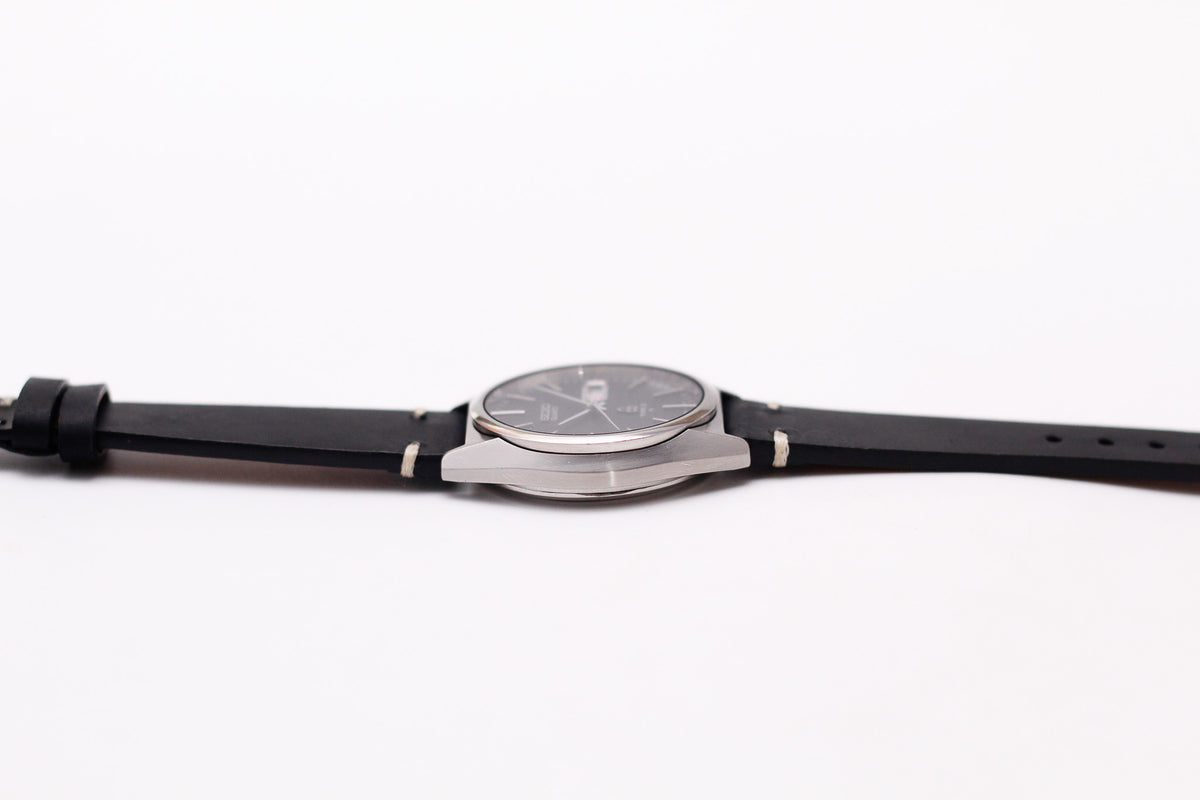 1977 Seiko Type II Quartz Midnight Blue Dial Men's Wrist-Watch