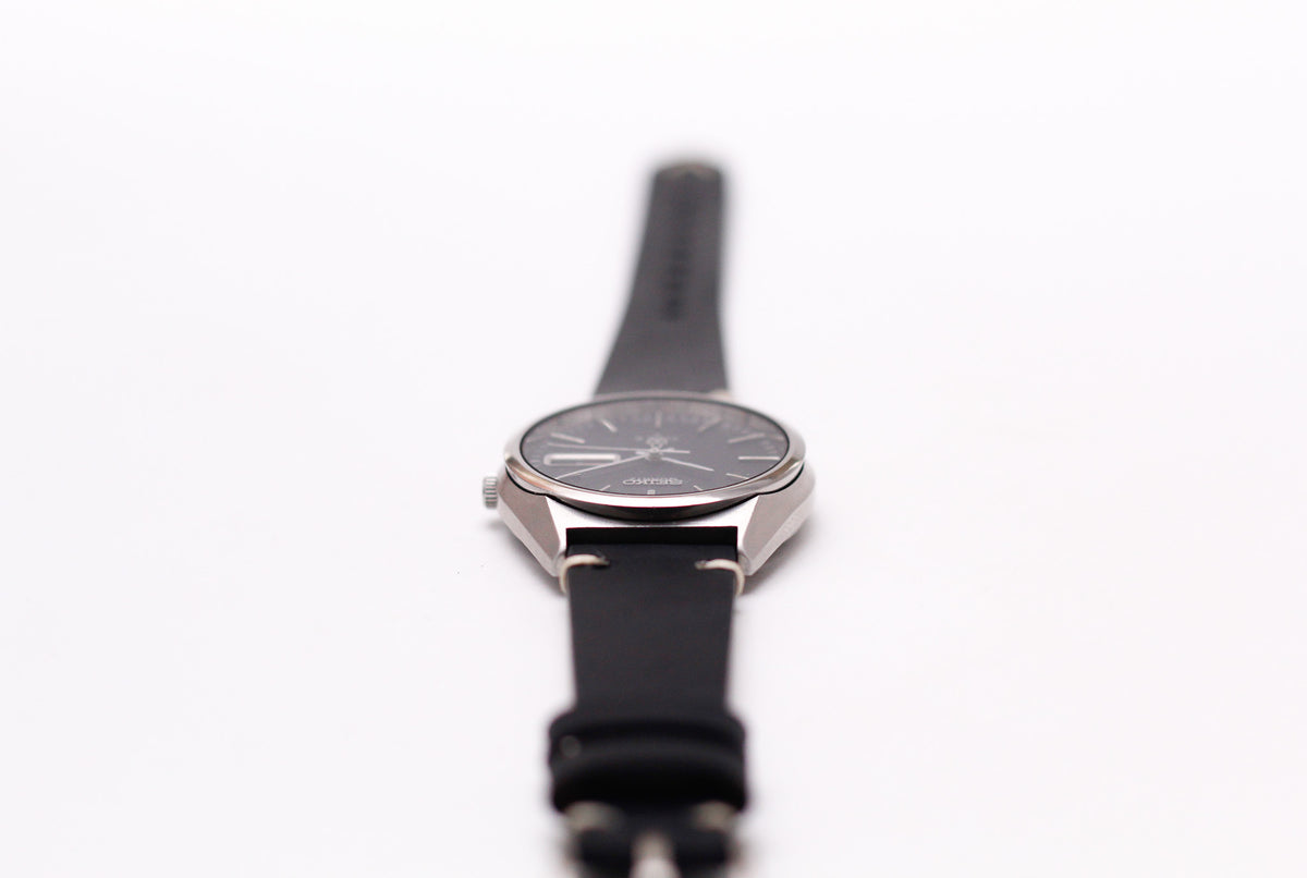 1977 Seiko Type II Quartz Midnight Blue Dial Men's Wrist-Watch