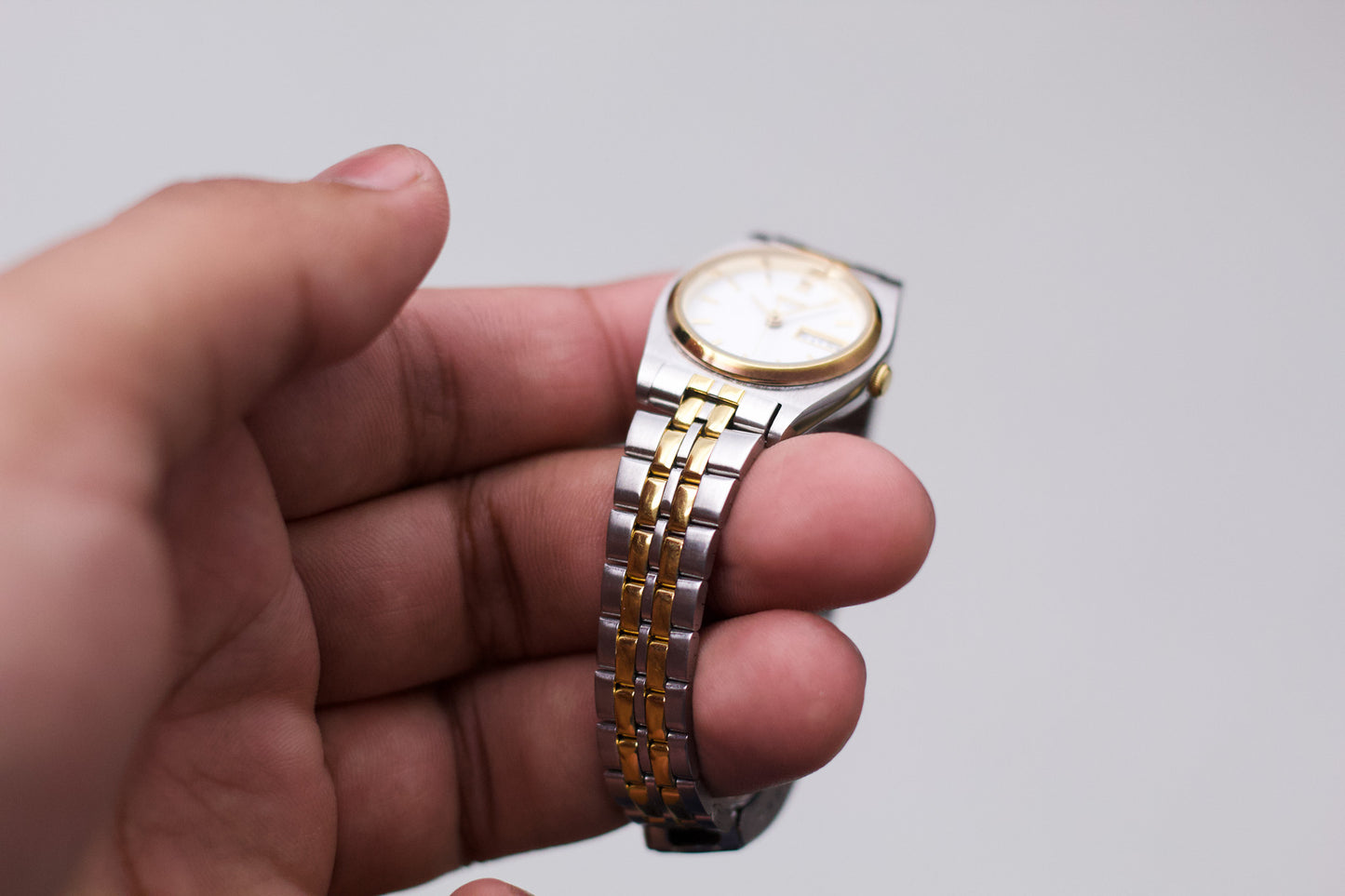 1996 Seiko Quartz Stark White Dial Two Tone Lady's Wrist-Watch