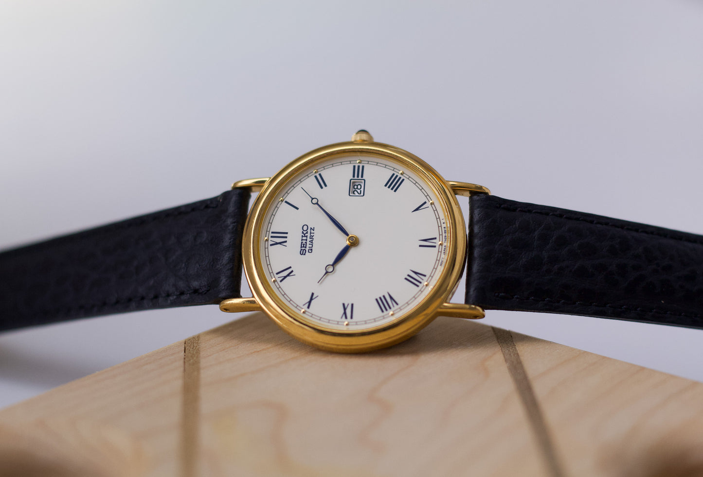 1995 Seiko Quartz Enamel Roman Dial Men's Wrist Watch