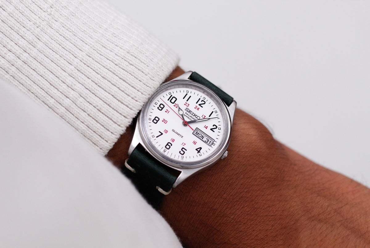 2002 Seiko Quartz Railroad Approved Dial Men's Wrist-Watch