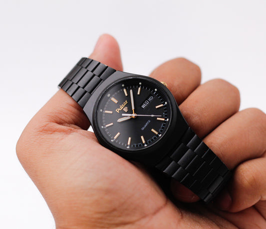 1985 Pulsar Quartz Matte Black Dial Black PVD Case Men's Wrist-Watch