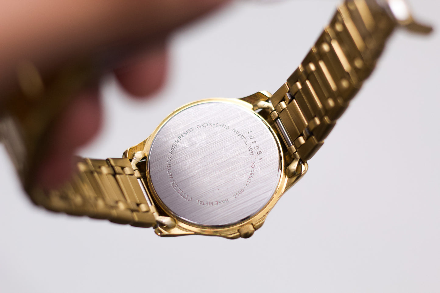 2001 Citizen Quartz Light Golden Dial Men's Wrist-Watch