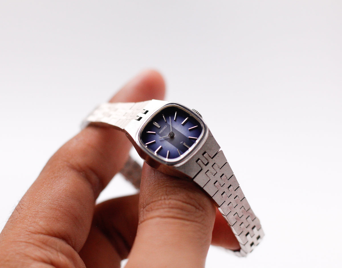 1978 Seiko Mechanical Glacier Blue Dial Ladies' Wrist-Watch