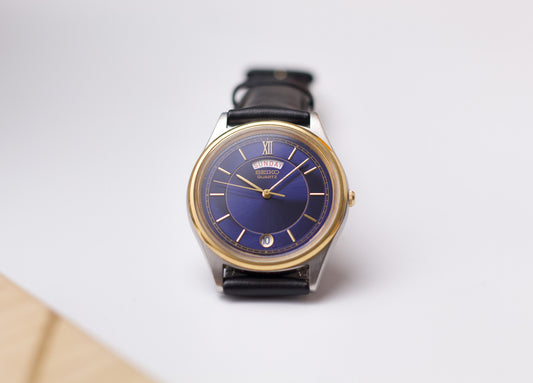 1993 Seiko Quartz Royal Blue Carved Dial Men's Wrist-Watch