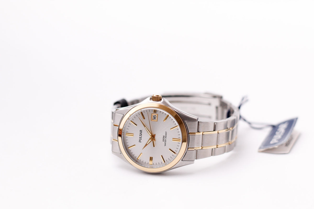 [Near Mint] 2000s Pulsar Quartz Silver Sunburst Dial Two Tone Case Men's Wrist-Watch W/Tag