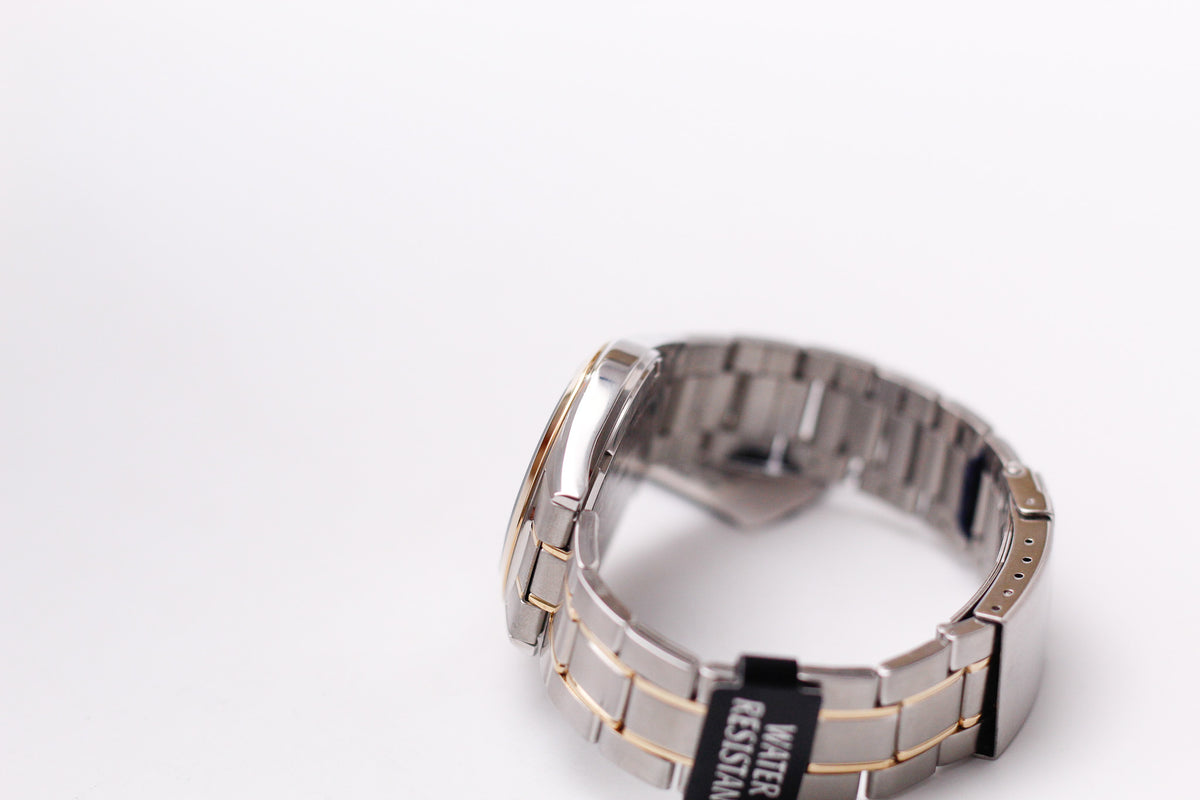 [Near Mint] 2000s Pulsar Quartz Silver Sunburst Dial Two Tone Case Men's Wrist-Watch W/Tag