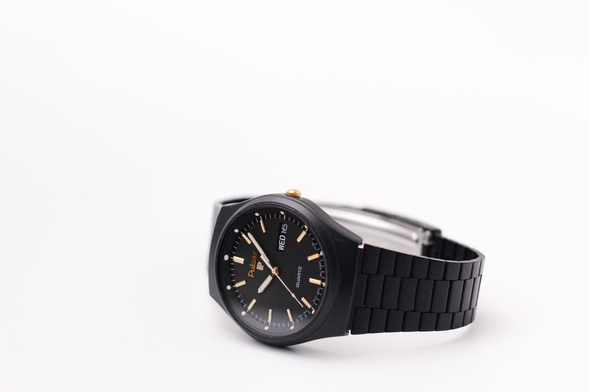 1985 Pulsar Quartz Matte Black Dial Black PVD Case Men's Wrist-Watch