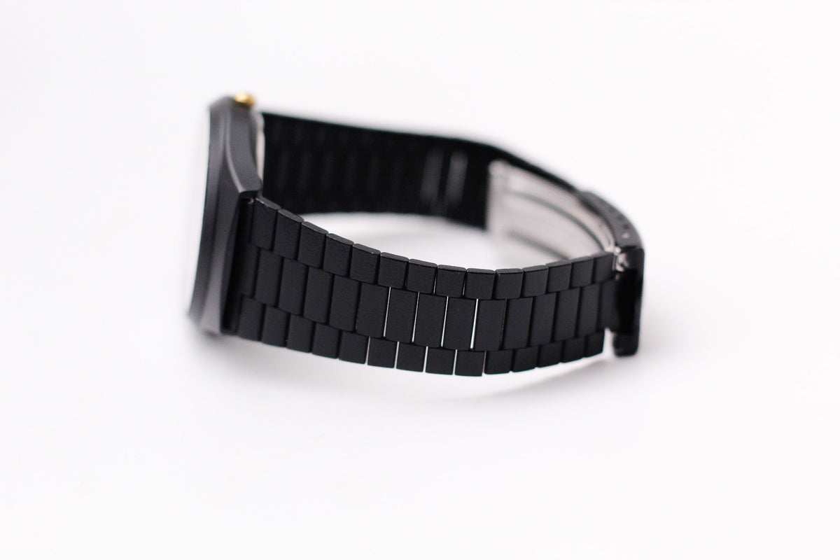 1985 Pulsar Quartz Matte Black Dial Black PVD Case Men's Wrist-Watch