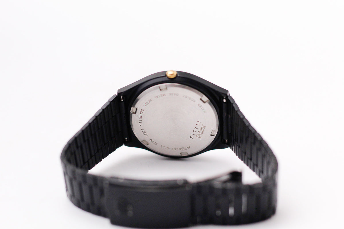 1985 Pulsar Quartz Matte Black Dial Black PVD Case Men's Wrist-Watch