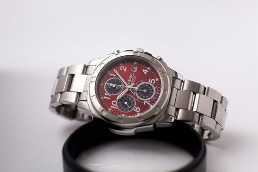 2007 Seiko Chronograph Red Dial Men's Quartz Wrist-Watch