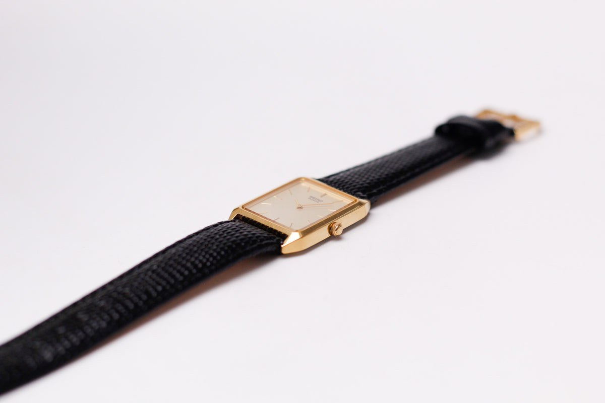1986 Seiko Tank Straight Grain Golden Dial Men's Wrist-Watch