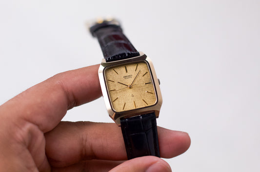 1980 Seiko Quartz Golden Washi Dial Tungsten Case Men's Wrist-Watch