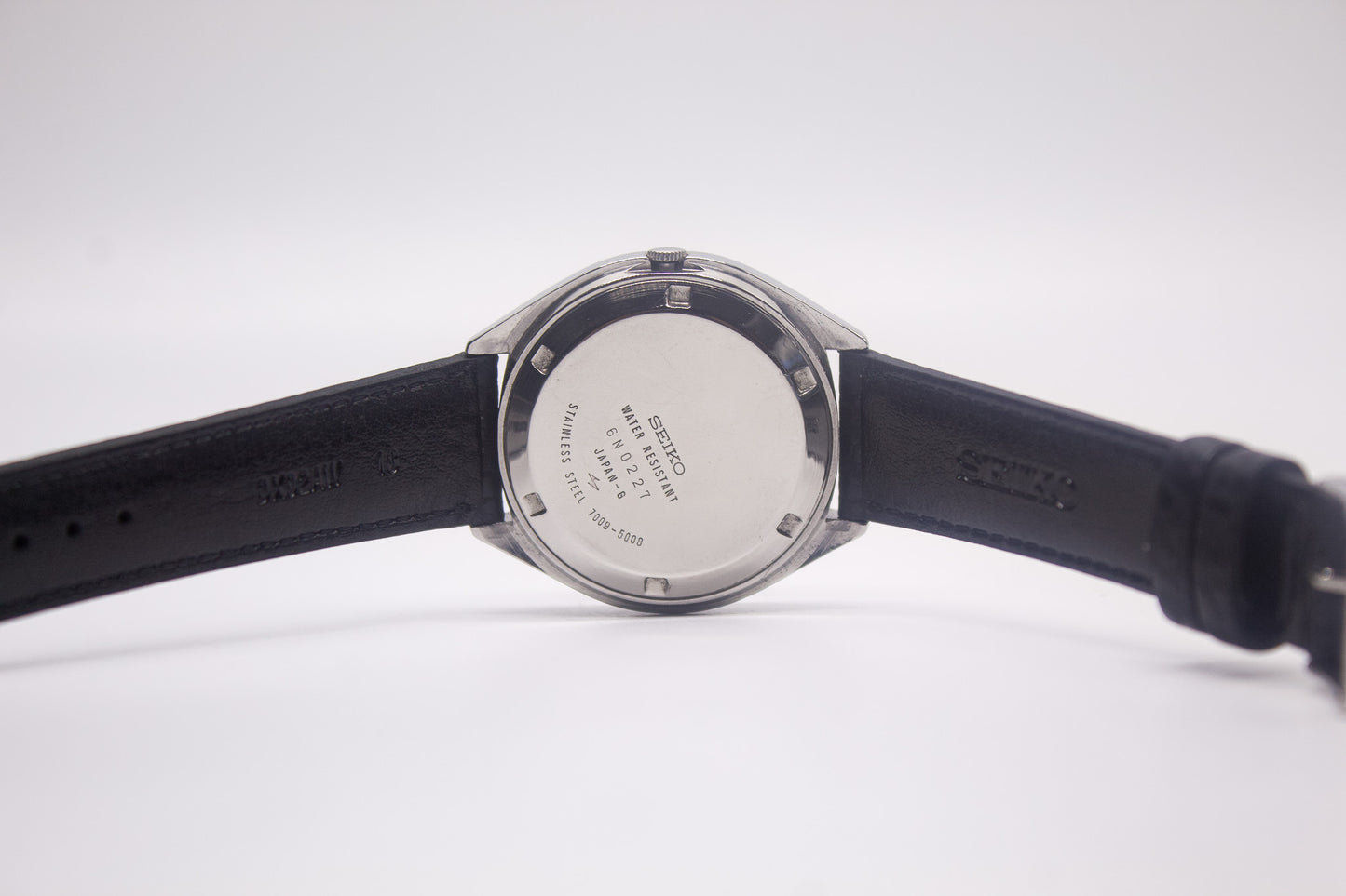 [Serviced] 1986 Seiko Automatic Marine Blue Linear Dial Men's Wrist-Watch