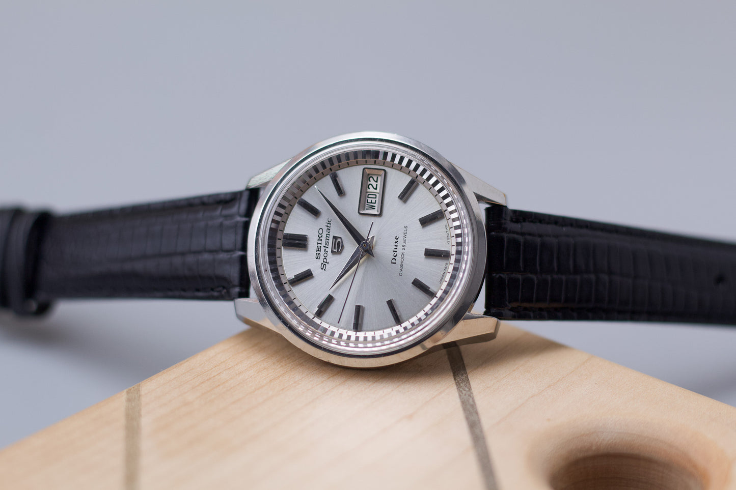 [Serviced] 1966 Seiko Sportsmatic Deluxe Silver Sunburst Dial Men's Wrist-Watch