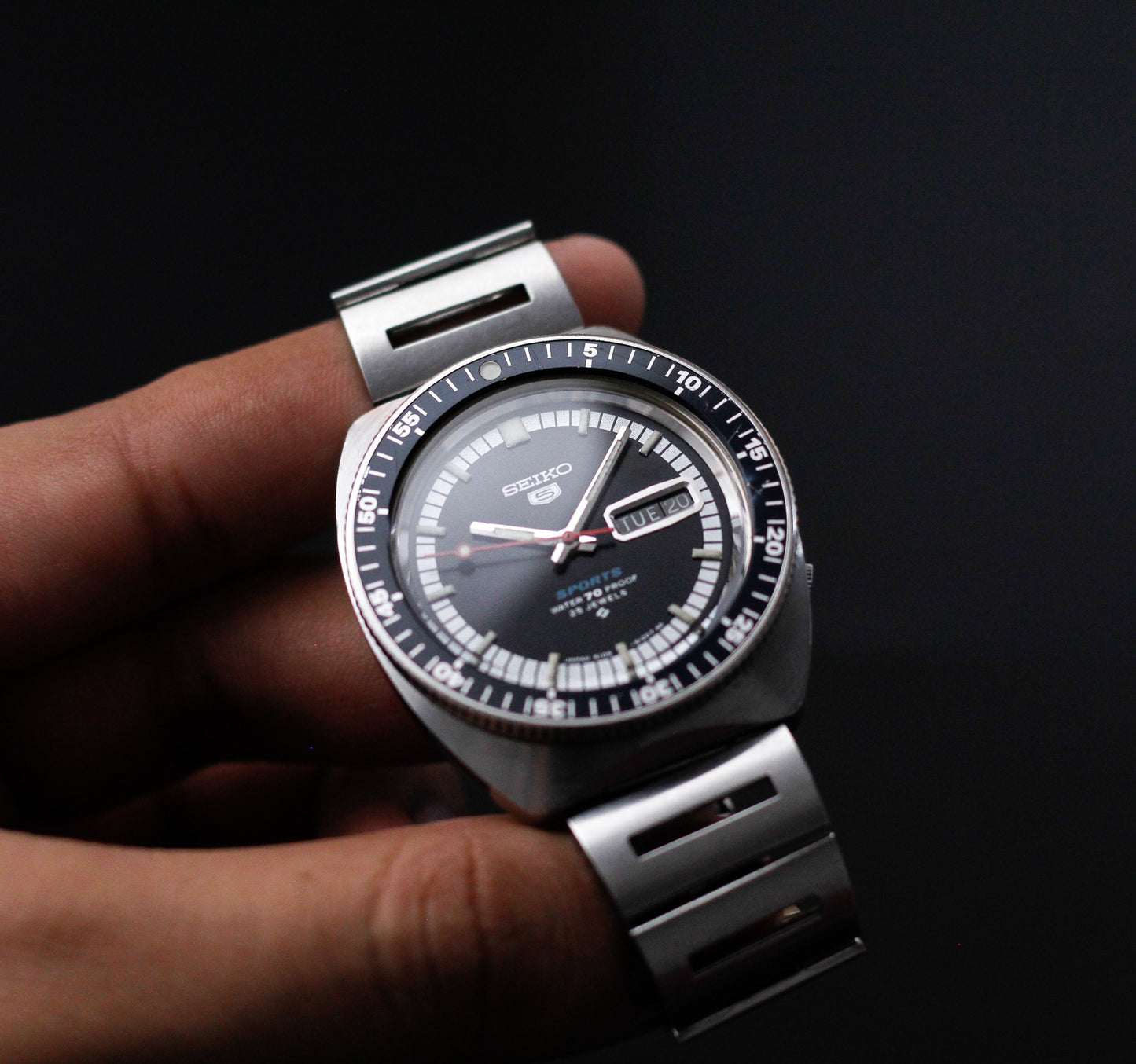 [Serviced] 1968 Seiko 5 Sports Matte Black Dial Men's Wrist-Watch