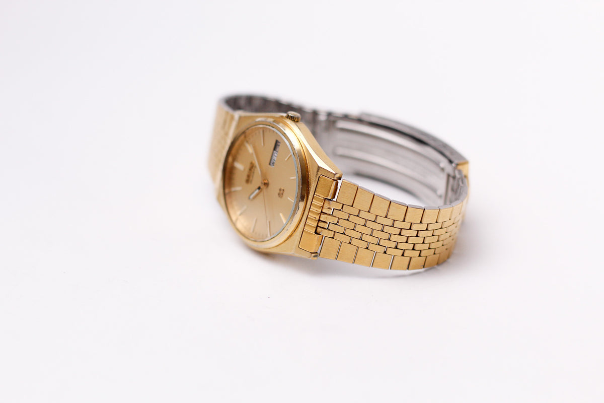1985 Seiko SQ Rich Golden Dial Men's Wrist-Watch